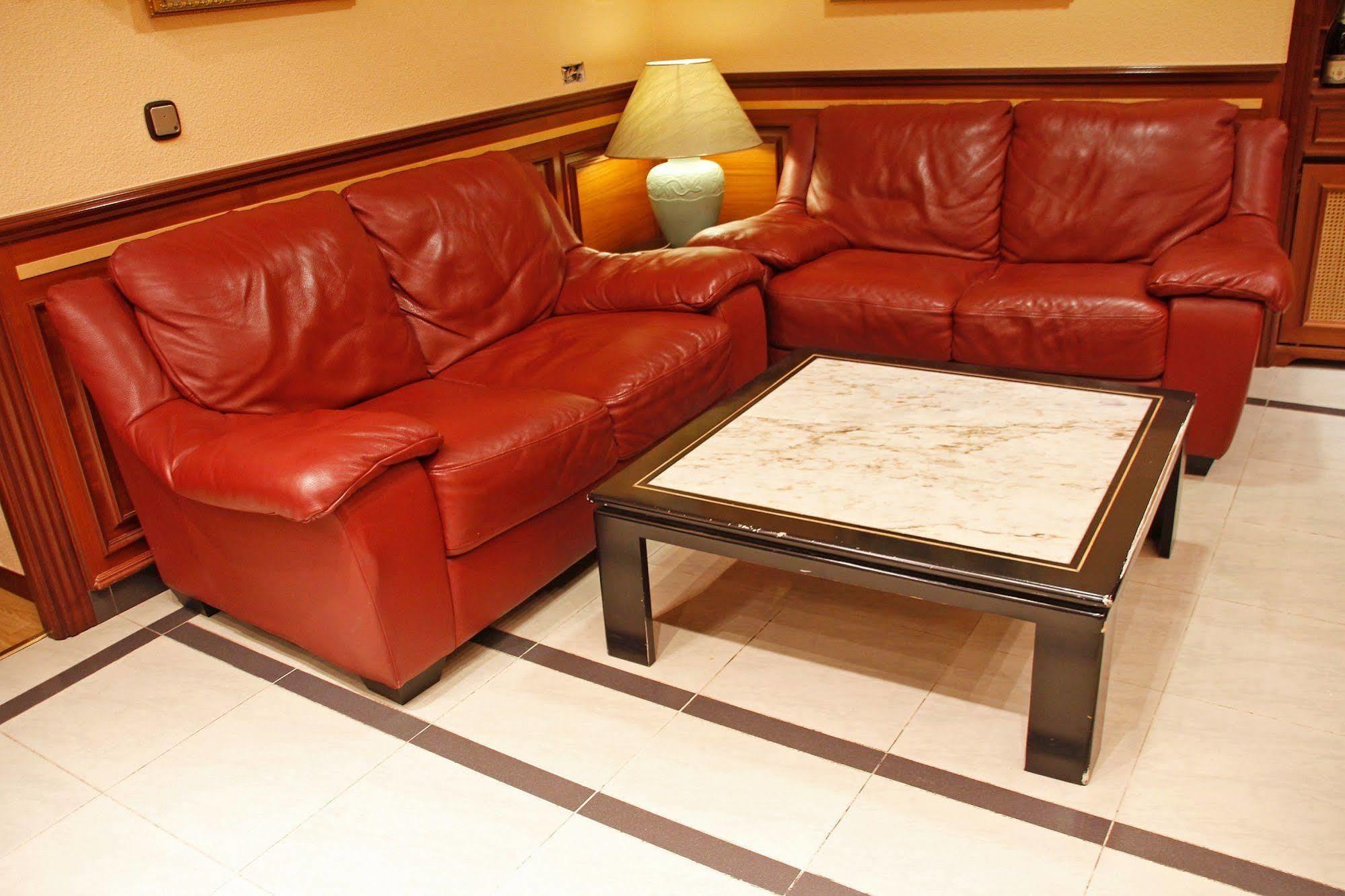Hostal Victoria III Madrid Buitenkant foto